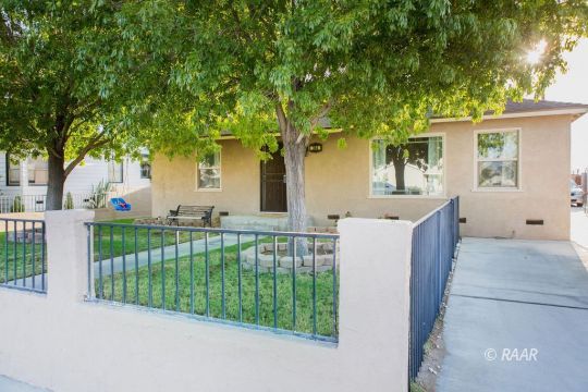 304 North Balsam Street Ridgecrest, CA 93555 - Photo 1 of 31 Gallery Image 1