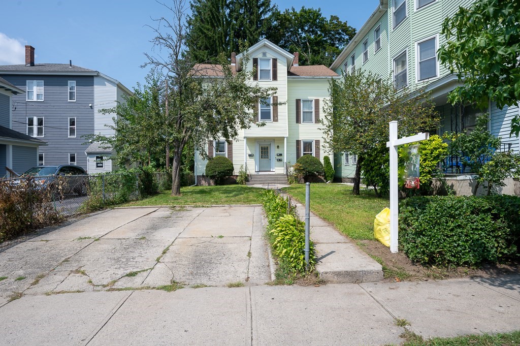 9-11 Dover Street Worcester, MA 01609 - Photo 4 of 41