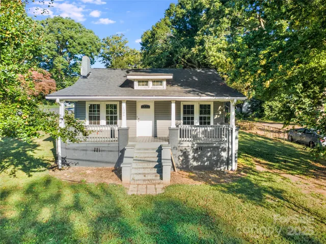 $250,000 | 1306 South Main Street, Mount Holly, NC 28120