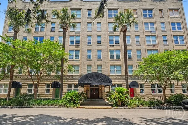$495,000 | 106 West Gwinnett Street, Unit 2A, Savannah, GA 31401