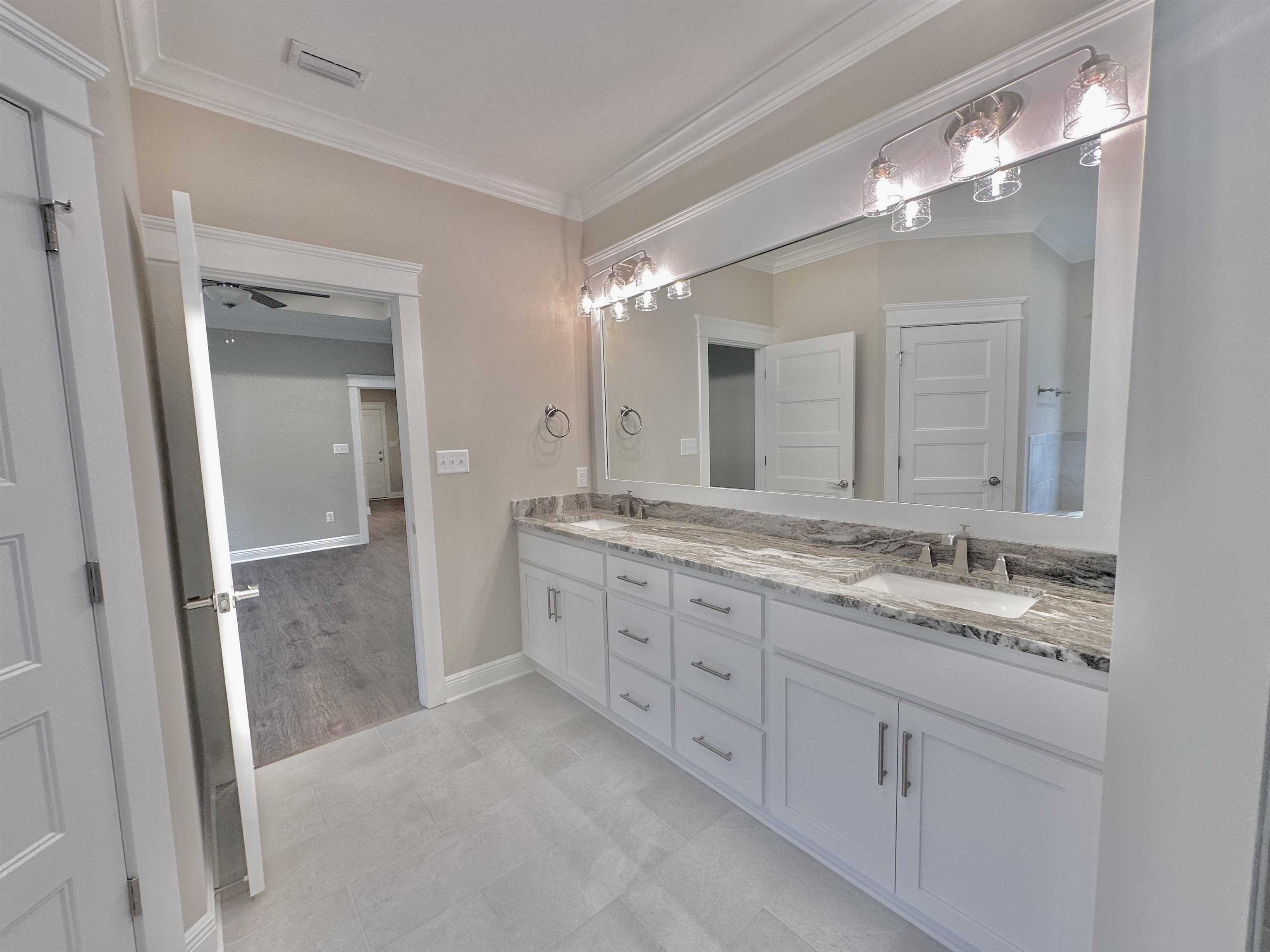 683 Kitfox Avenue Fairhope, AL 36532 - Photo 24 of 51 Bathroom