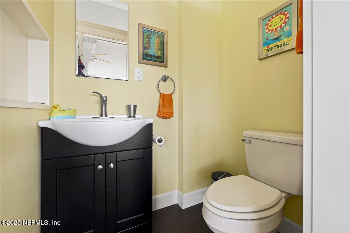 802 Lemon Avenue Crescent City, FL 32112 - Photo 12 of 46 a bathroom with a sink and a toilet