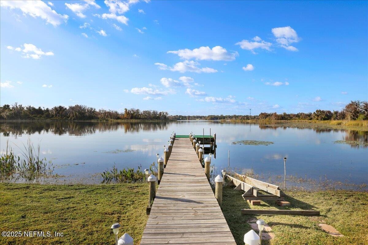 802 Lemon Avenue Crescent City, FL 32112 - Photo 22 of 46 a view of a lake with outside space