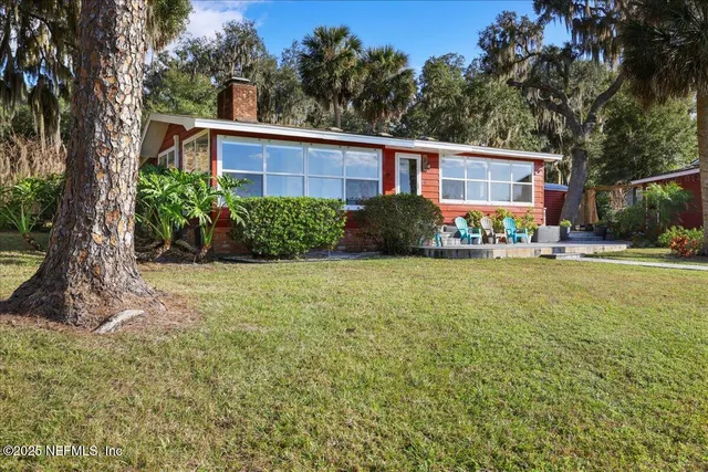 $575,000 | 802 Lemon Avenue, Crescent City, FL 32112
