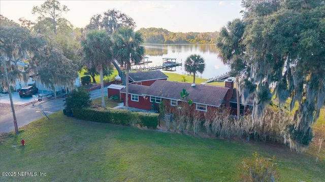 $575,000 | 802 Lemon Avenue, Crescent City, FL 32112