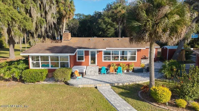 $575,000 | 802 Lemon Avenue, Crescent City, FL 32112
