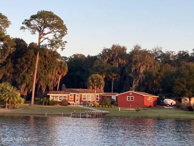 $575,000 | 802 Lemon Avenue, Crescent City, FL 32112