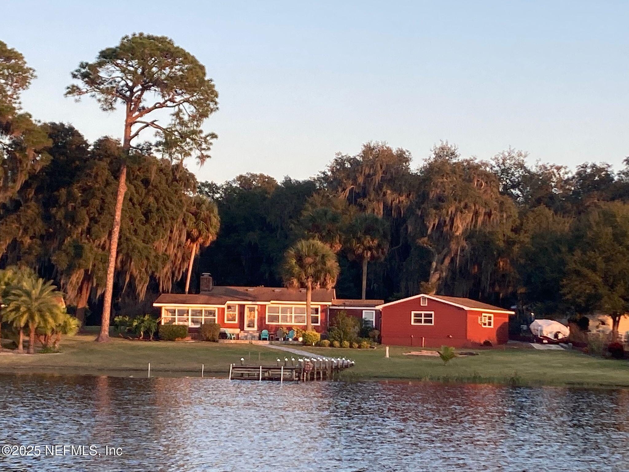802 Lemon Avenue Crescent City, FL 32112 - Photo 45 of 46 a view of a park with large trees