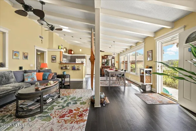 $575,000 | 802 Lemon Avenue, Crescent City, FL 32112