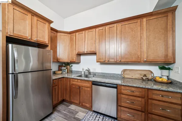$649,000 | 1206 East 22nd Street, Oakland, CA 94606