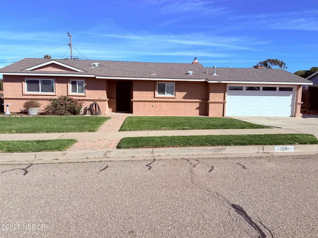 $3,900 | 1281 Via Del Carmel, Santa Maria, CA 93455