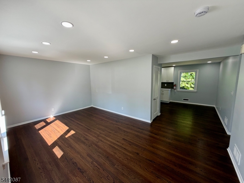 48 Valley View Road Hillside, NJ 07205 - Photo 7 of 44 Gallery Image 7