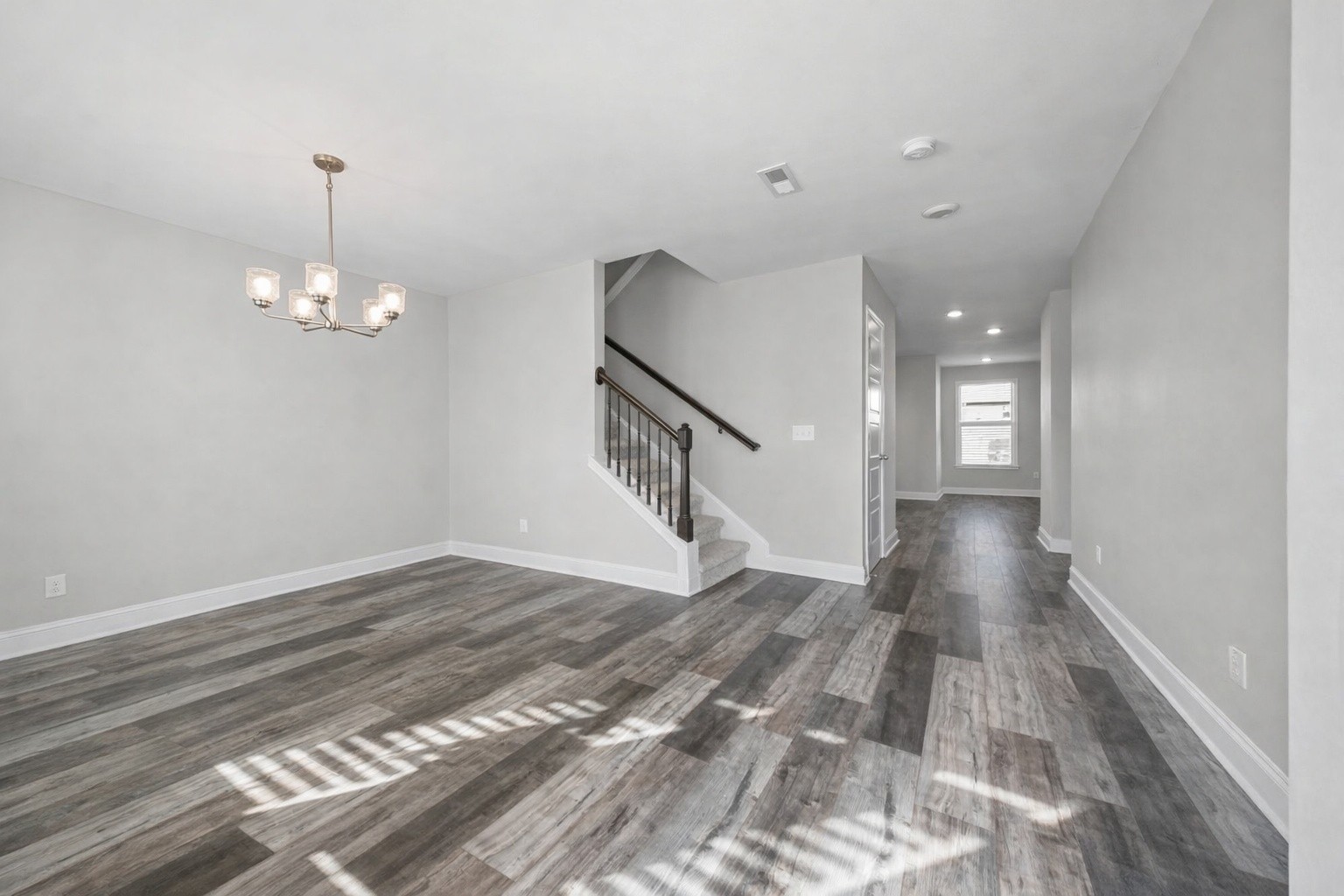 235 King Road Clarksville, TN 37042 - Photo 5 of 31