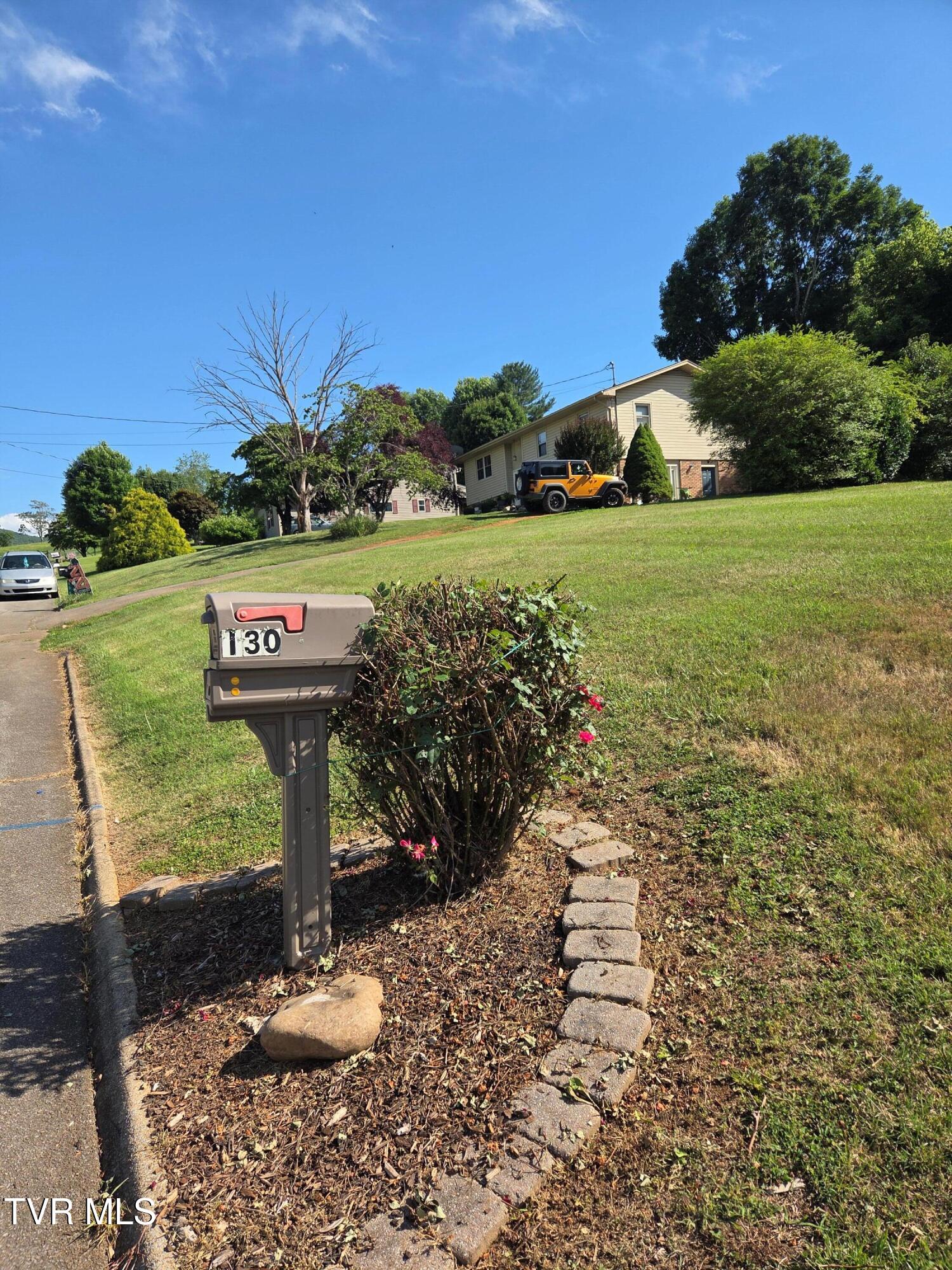 130 Unaka Subdivision Road Elizabethton, TN 37643 - Photo 3 of 24 130 Mail