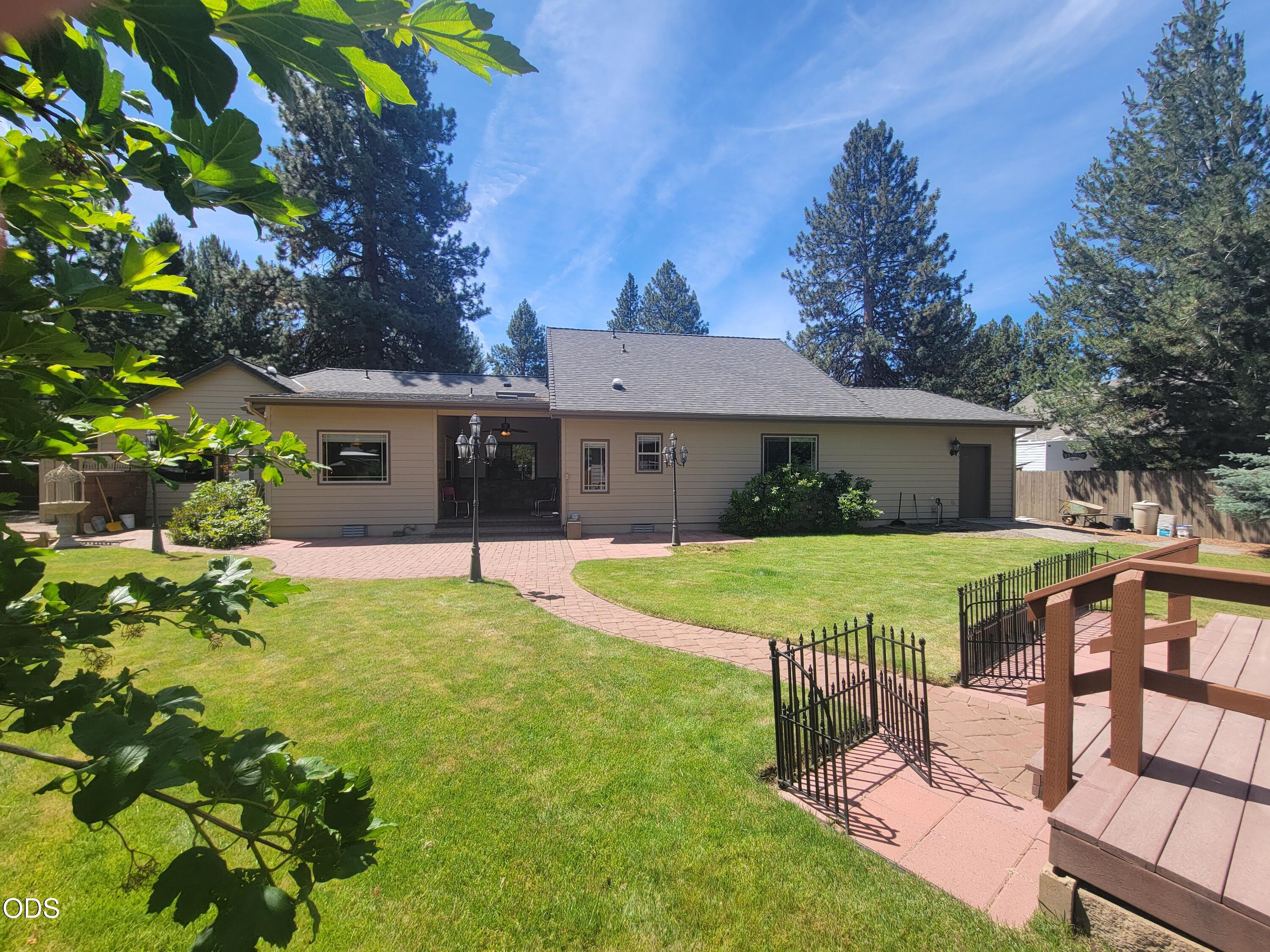21140 Wilderness Way Bend, OR 97702 - Photo 69 of 101