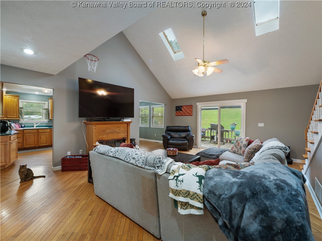 1503 East Mud River Road Milton, WV 25541 - Photo 7 of 37 Gallery Image 7