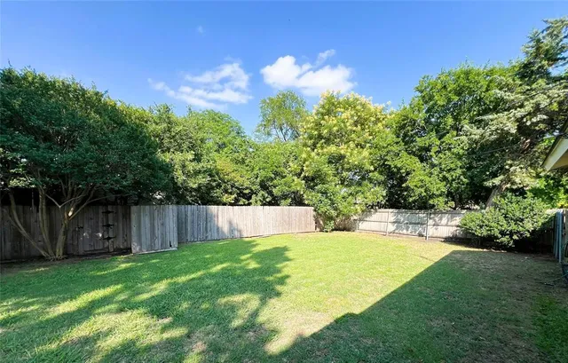 $2,650 | 424 Classen Drive, Dallas, TX 75218