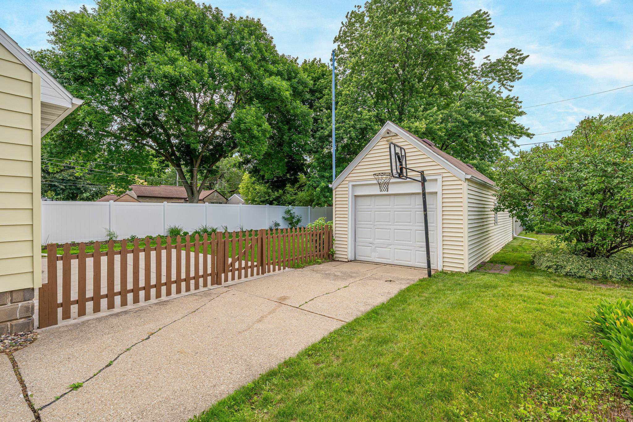 1412 West Spring Street Appleton, WI 54914 - Photo 25 of 30