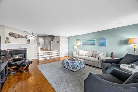 $950,000 | 381 Great Oak Road, Unit 9, Mashpee, MA 02649