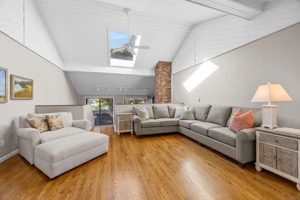 $950,000 | 381 Great Oak Road, Unit 9, Mashpee, MA 02649