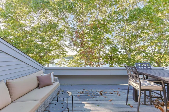 $950,000 | 381 Great Oak Road, Unit 9, Mashpee, MA 02649