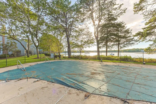 $950,000 | 381 Great Oak Road, Unit 9, Mashpee, MA 02649