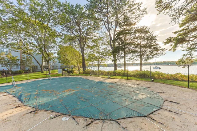 $950,000 | 381 Great Oak Road, Unit 9, Mashpee, MA 02649