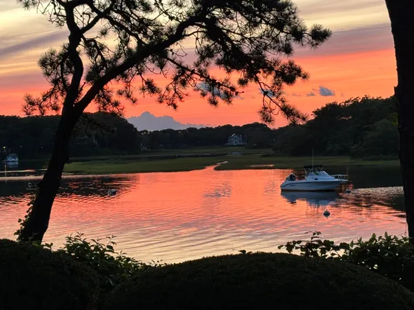 $950,000 | 381 Great Oak Road, Unit 9, Mashpee, MA 02649