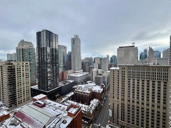 a picture of city view