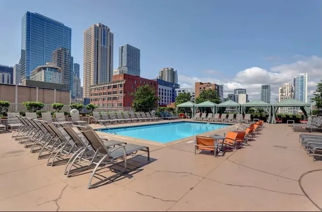 $2,400 | 545 North Dearborn Street, Unit W2905, Chicago, IL 60654