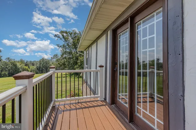 $695,000 | 965 North College Street, Myerstown, PA 17067