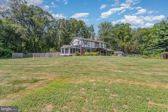 $695,000 | 965 North College Street, Myerstown, PA 17067