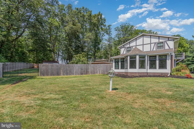 $695,000 | 965 North College Street, Myerstown, PA 17067