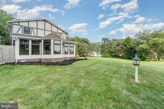 $695,000 | 965 North College Street, Myerstown, PA 17067