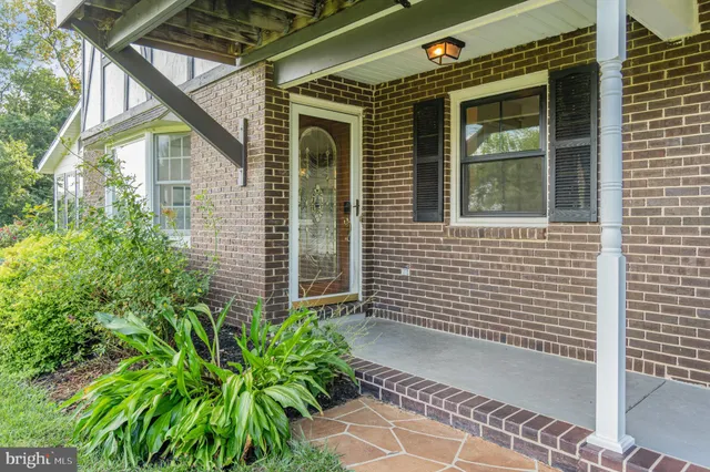 $695,000 | 965 North College Street, Myerstown, PA 17067