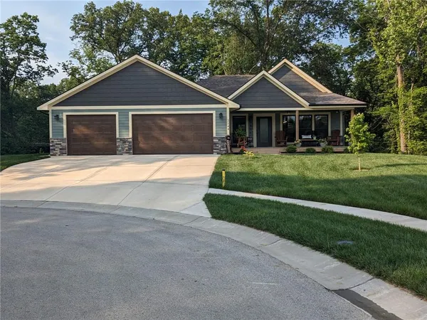 $735,000 | 2144 Crooked Creek Drive, Kearney, MO 64060