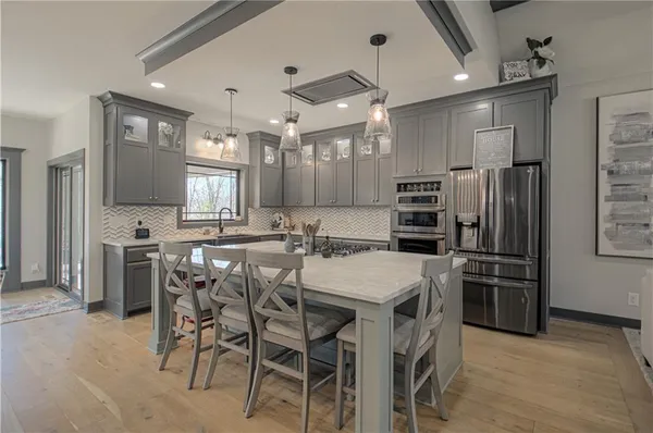 $735,000 | 2144 Crooked Creek Drive, Kearney, MO 64060