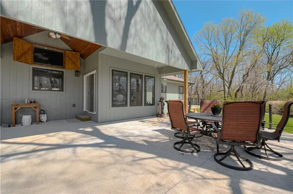 $735,000 | 2144 Crooked Creek Drive, Kearney, MO 64060