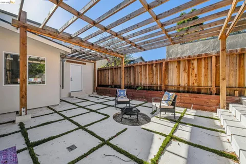 $1,899,000 | 415 Berkeley Park Boulevard, Kensington, CA 94706