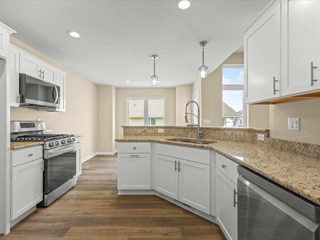 309 East Pershing Road Stillman Valley, IL 61084 - Photo 9 of 30