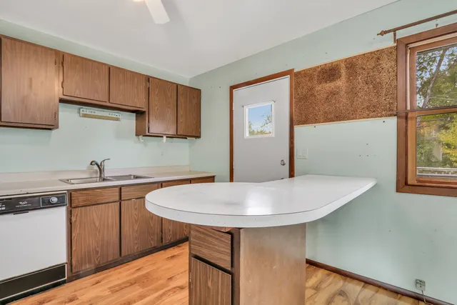 $249,900 | 918 Ronald Terrace, Round Lake Beach, IL 60073