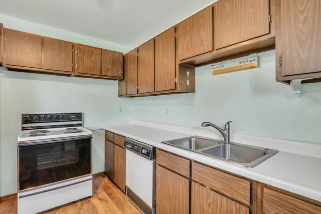 $249,900 | 918 Ronald Terrace, Round Lake Beach, IL 60073