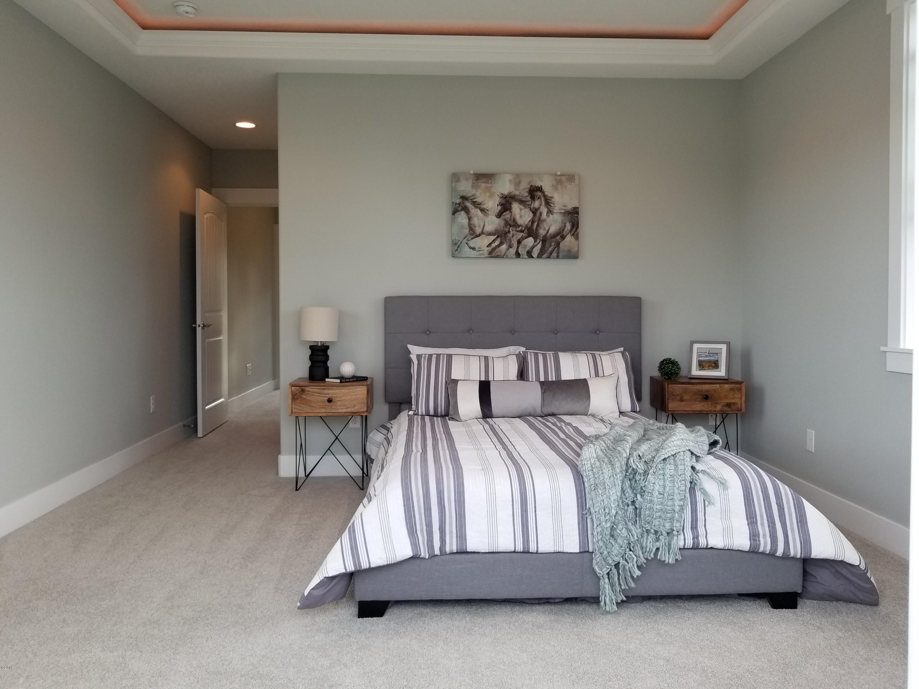34790 Lahaina Loop Road Pacific City, OR 97135 - Photo 16 of 30 Master Bedroom