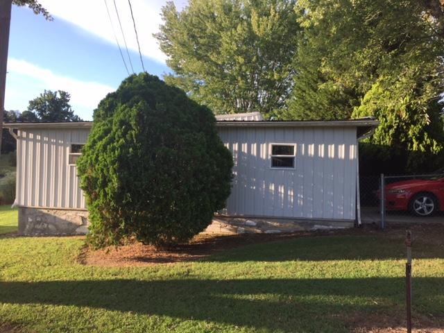 232 Buffalo Road Bybee, TN 37713 - Photo 3 of 11 IMG_2731