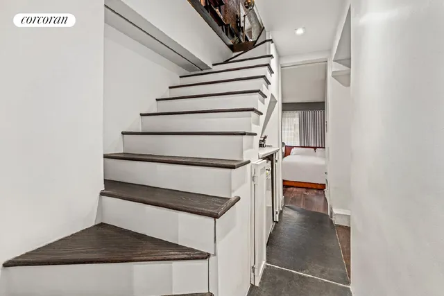 $895,000 | 215 East 17th Street, Unit 2 | Gramercy