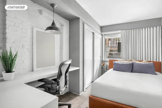 $895,000 | 215 East 17th Street, Unit 2 | Gramercy