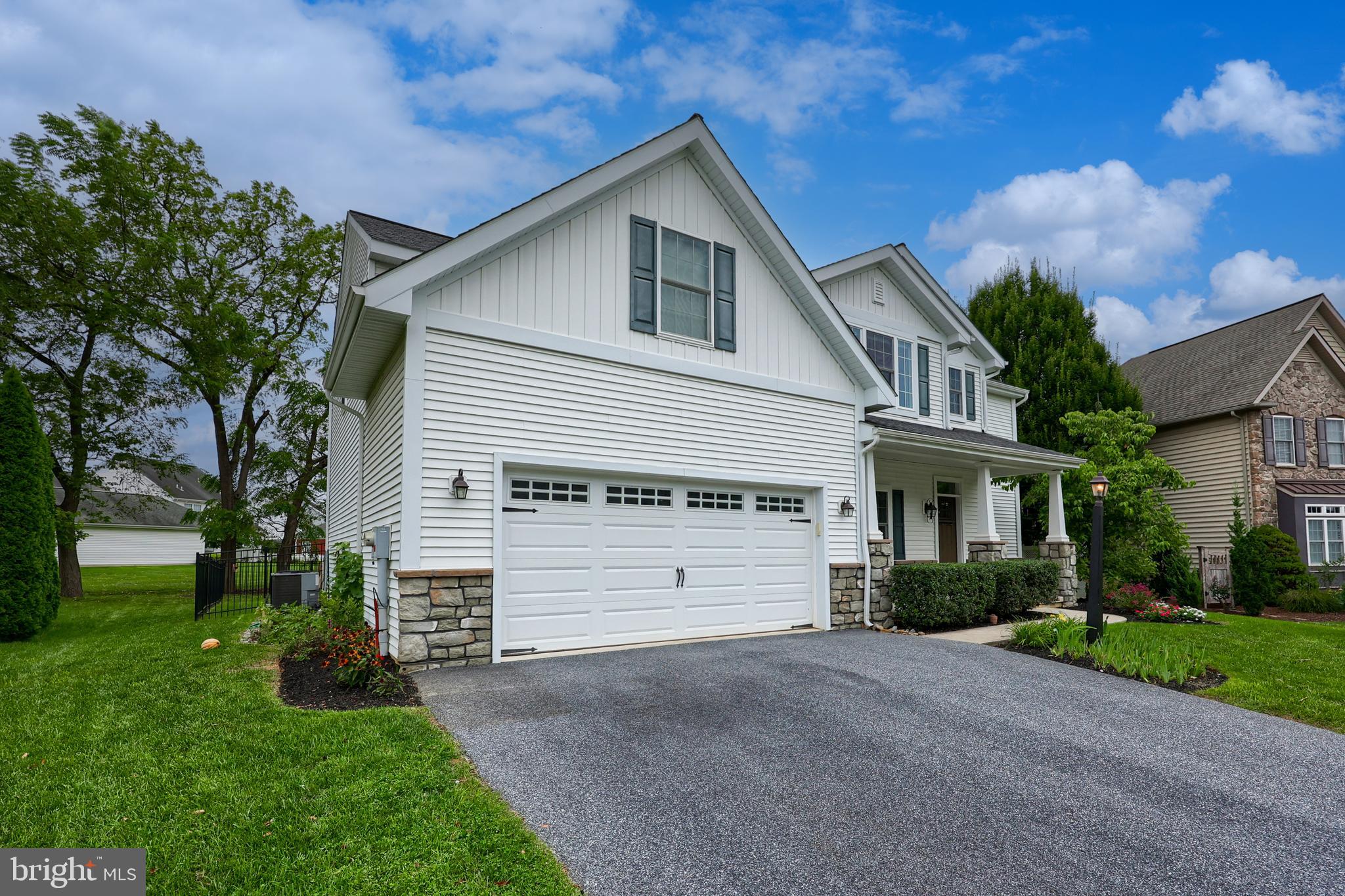 674 Jake Landis Road Lititz, PA 17543 - Photo 3 of 49