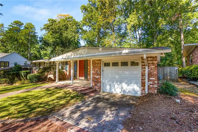 $3,250 | 3643 Woodstream Circle Northeast, Atlanta, GA 30319