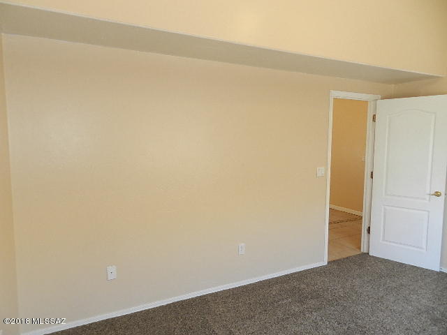 7716 South Lions Spring Way Tucson, AZ 85747 - Photo 13 of 25