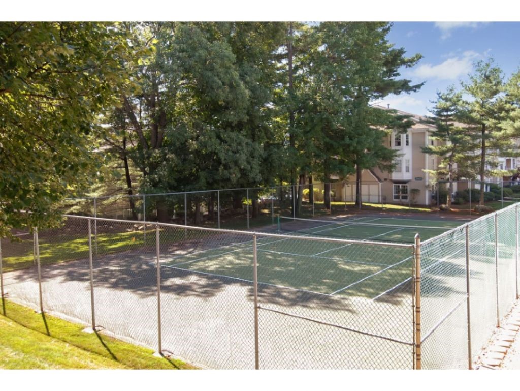 45 Middlesex Road, Unit 45 Merrimack, NH 03054 - Photo 15 of 17